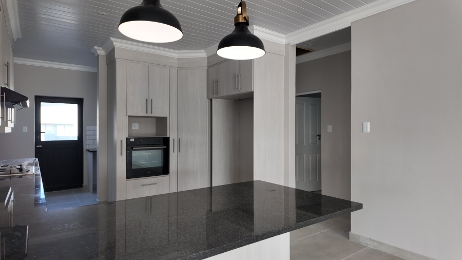 3 Bedroom Property for Sale in Stilbaai Wes Western Cape